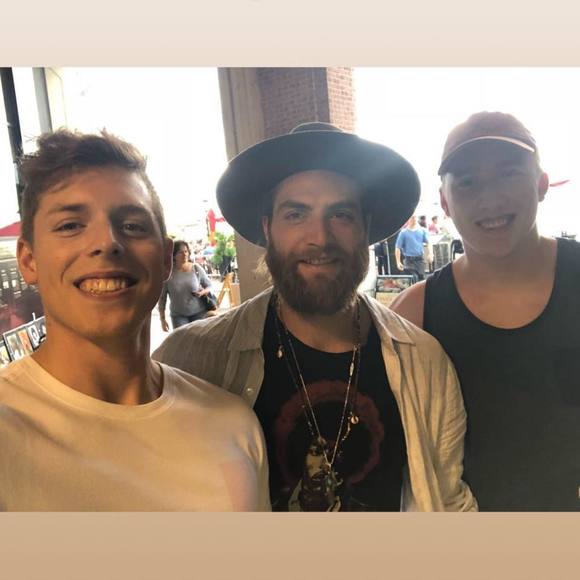 Meet your Posher, Alex - Picture 1 of 4